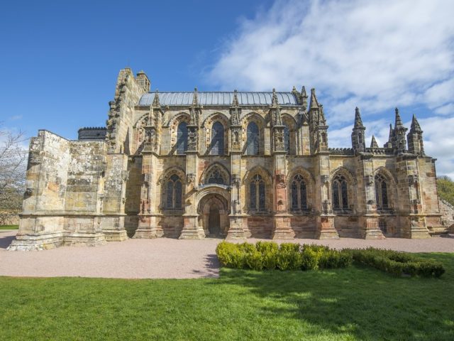 Enjoy a wee dram at one of our lowland whisky distilleries and an optional visit to historic Rosslyn Chapel image